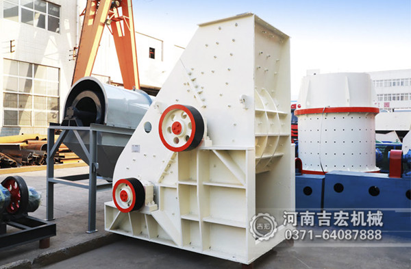 出料1-2毫米的錘式制砂機,推薦使用雙級無篩底粉碎機！