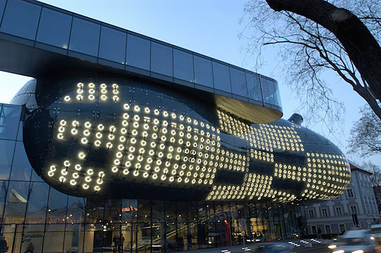 未來主義風格的建筑—格拉茨美術館(Kunsthaus Graz)裝修設計