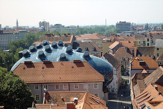 未來主義風(fēng)格的建筑—格拉茨美術(shù)館(Kunsthaus Graz)裝修設(shè)計(jì)