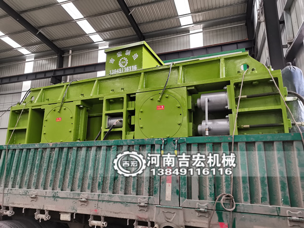 硅錳合金雙齒輥破碎機：專為脆硬合金設(shè)計的均勻破碎解決方案！